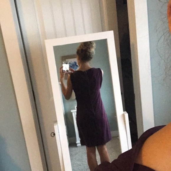 Express Plum Ruched Sheath Dress size 8 - Picture 4 of 7